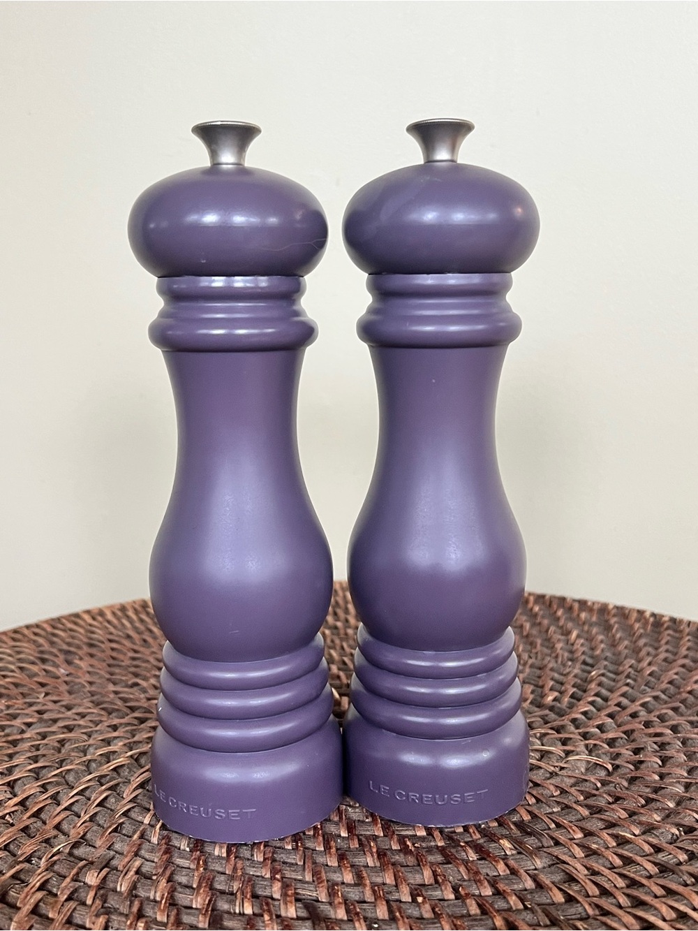 Le Creuset Deep Purple Eggplant Salt and Pepper Mill Set 8”